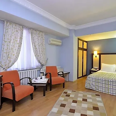 Hotel Grand